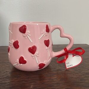 NWT- 21.9oz Pink Heart Ceramic Mug w/ a Red Heart ❤️ Lollipop Design & Gift Tag